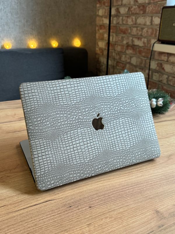 Чохол накладка на MacBook Pro 13  M1/M2/M3 ШКІРЯНИЙ (Айворі)