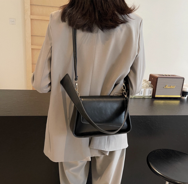 JUZI Retro Mini Bag – жіноча осіння класика (Black)