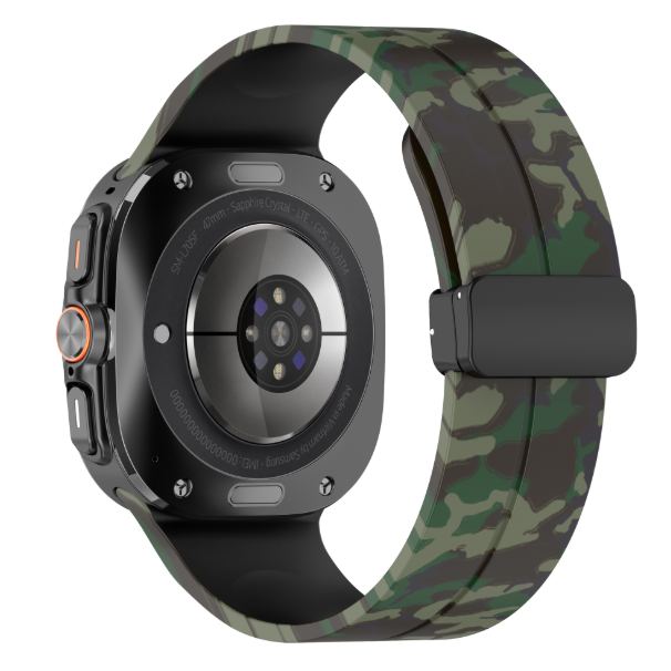 Камуфляжний силіконовий ремінець з магнітною пряжкою для Samsung Galaxy Watch7 Ultra 47 мм (зелений)