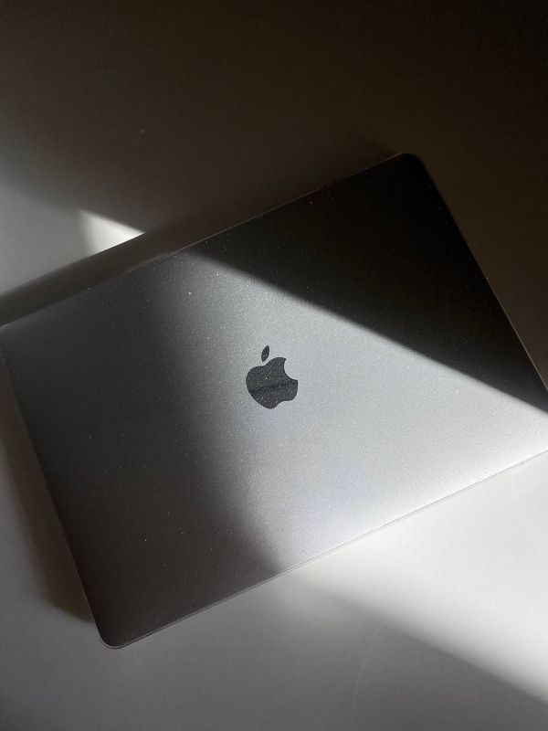 Чохол накладка для MacBook Pro 16" (A2485) з блискітками (Прозорий)