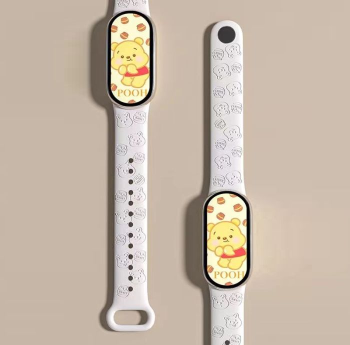Силіконовий ремінець для Xiaomi Mi Band 8/9 з лазерним гравіюванням "Winnie" (Білий)